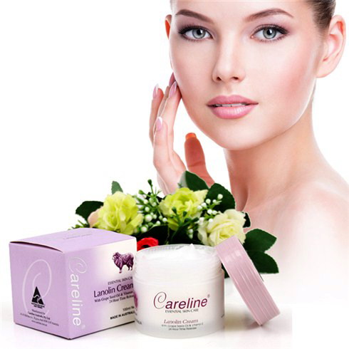 Kem careline màu tím lanolin cream sẽ giúp bạn giữ độ ẩm cho làn da, tránh hiện tượng da khô, nứt nẻ